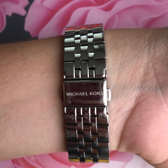 Michael Kors watch (silver) - Picture 2 of 2